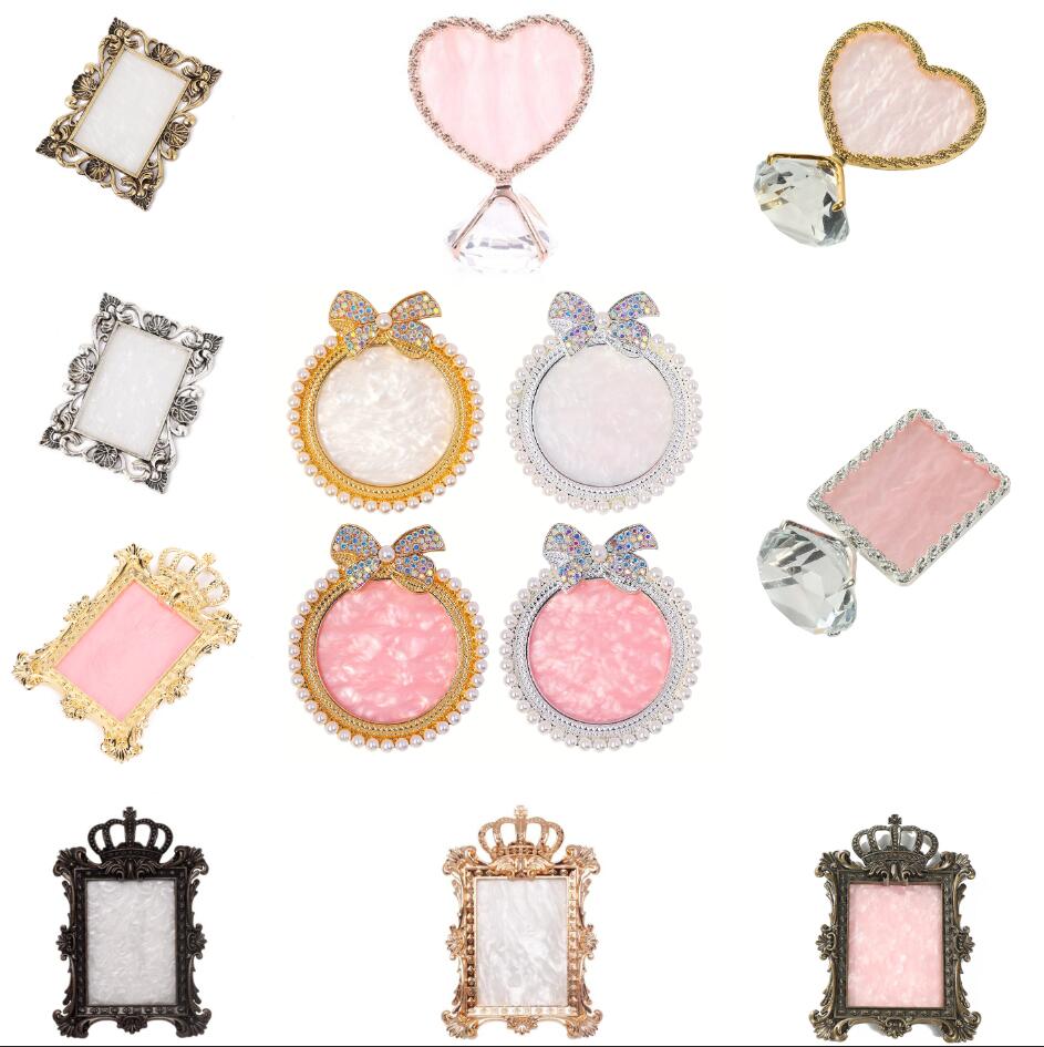 Nail Art Vintage - 1 Elegant Pearl and Rhinestone Nail